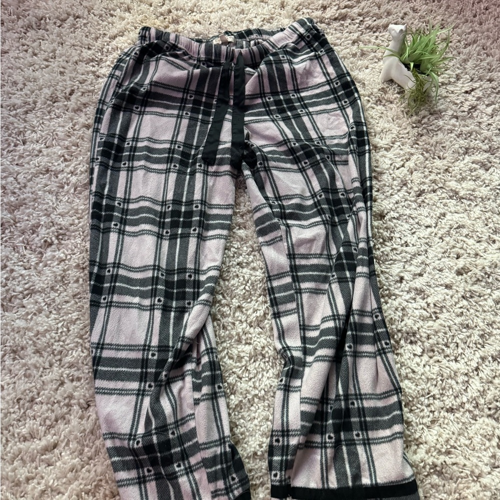 Cuddl dude sleepwear pink and grey plaid pajama pants - super cute! Size…